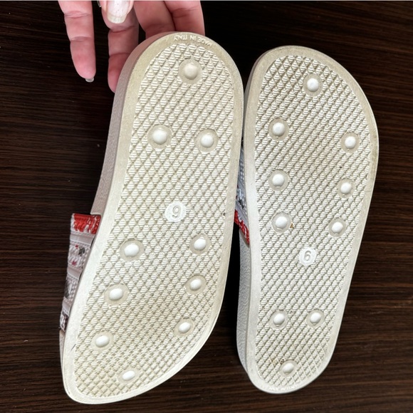 EUC Adilette Comfort slide flower pattern - Picture 4 of 4